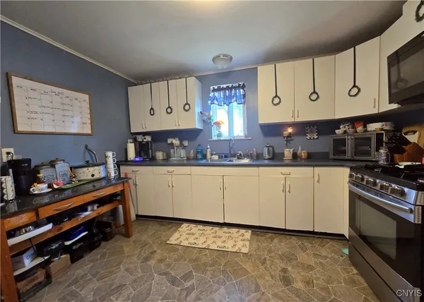 $220,000 | 9 Cayuga Street, Auburn, NY 13021