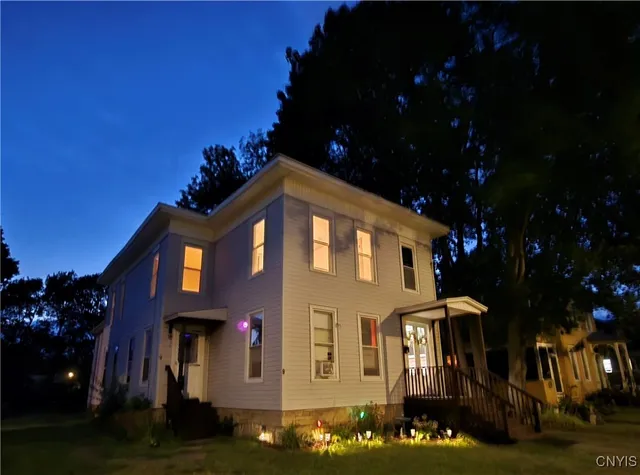 $230,000 | 9 Cayuga Street, Auburn, NY 13021