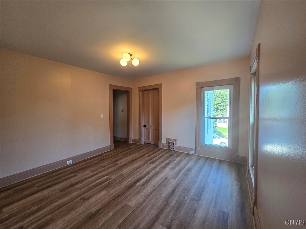 9 Cayuga Street Auburn, NY 13021 - Photo 7 of 24 Living Room (apt. 2)