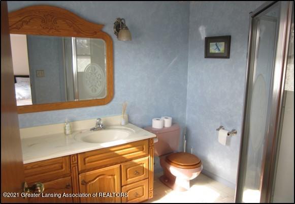 7275 McCain Road Parma, MI 49269 - Photo 9 of 21 Full bath