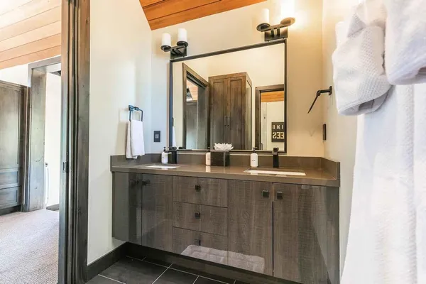 $685,000 | 7770 Lahontan Drive, Truckee, CA 96161