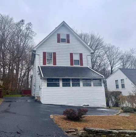 $344,900 | 16 Naugatuck Avenue, Shelton, CT 06484