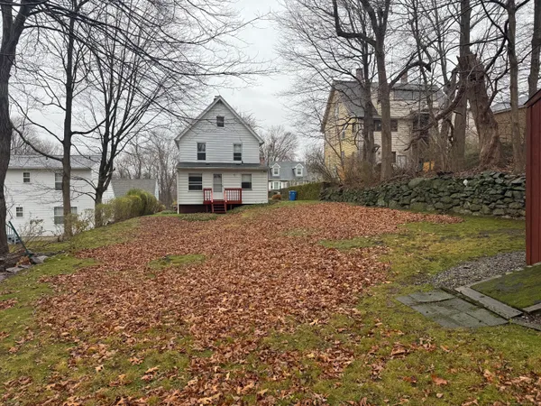 $344,900 | 16 Naugatuck Avenue, Shelton, CT 06484