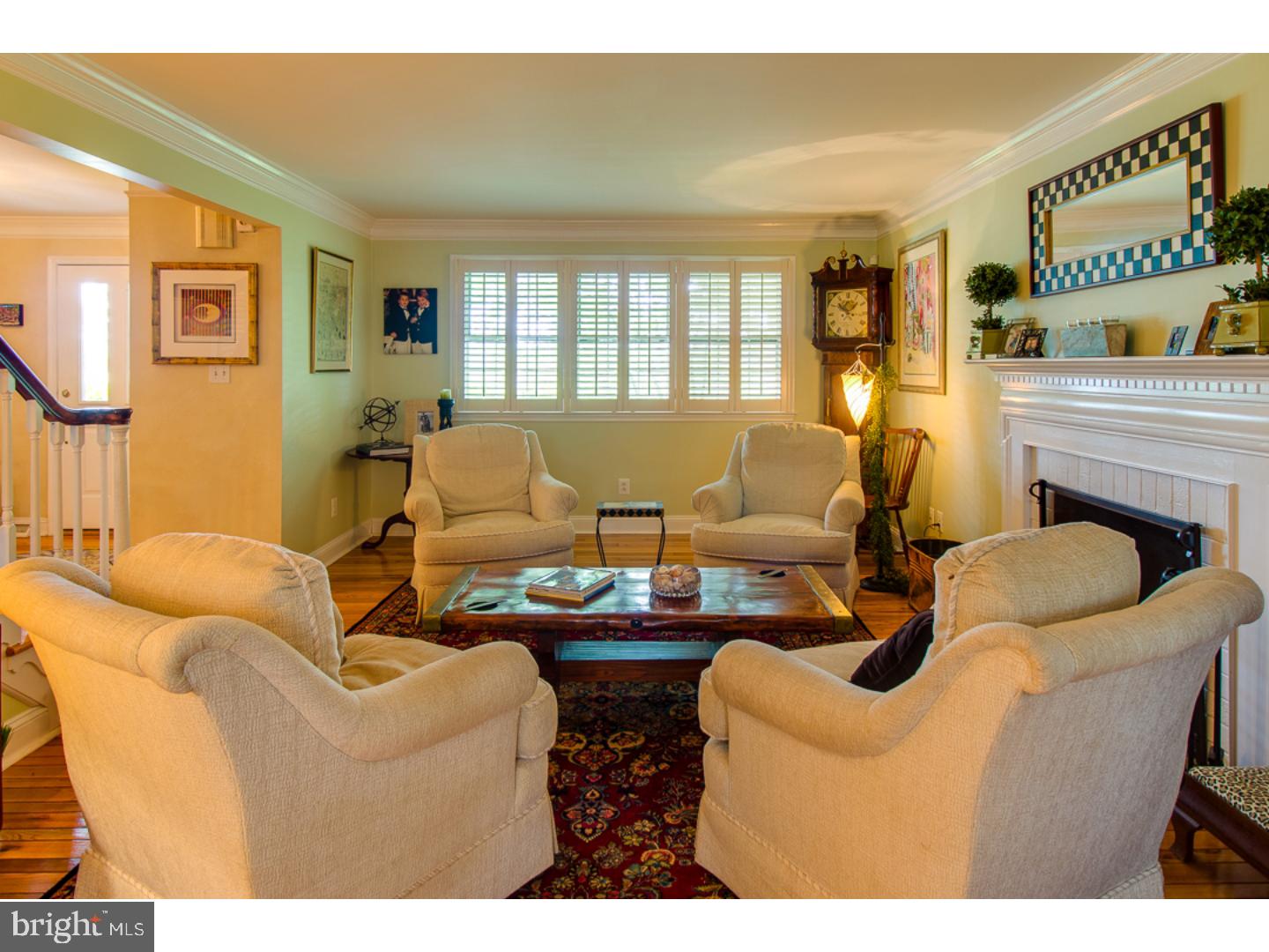 1055 Country Club Road West Chester, PA 19382 - Photo 5 of 25 Living Room