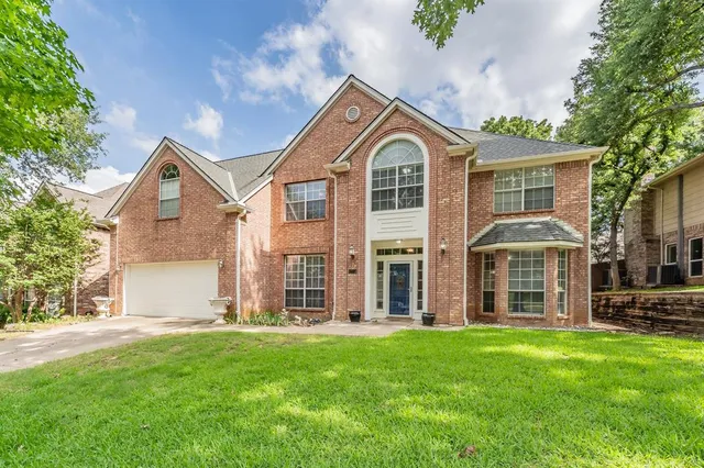 $660,000 | 1803 Haydenbend Circle, Grapevine, TX 76051
