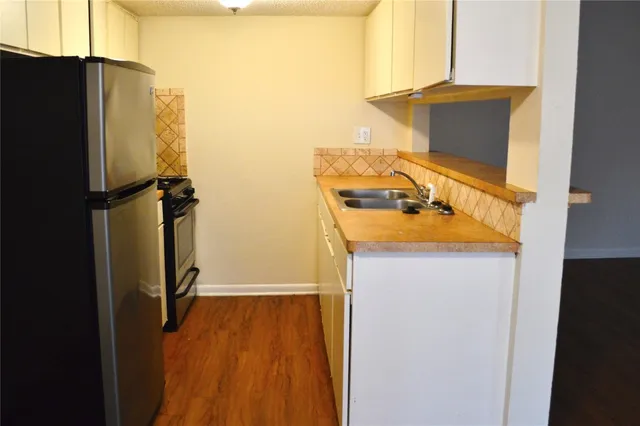 $850 | 4709 Harmon Avenue, Unit 315, Austin, TX 78751