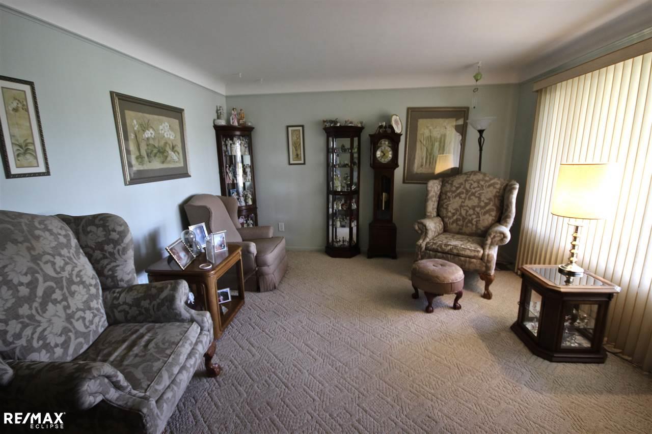 30053 Hayes Road Warren, MI 48088 - Photo 7 of 32 31289722-6.JPG