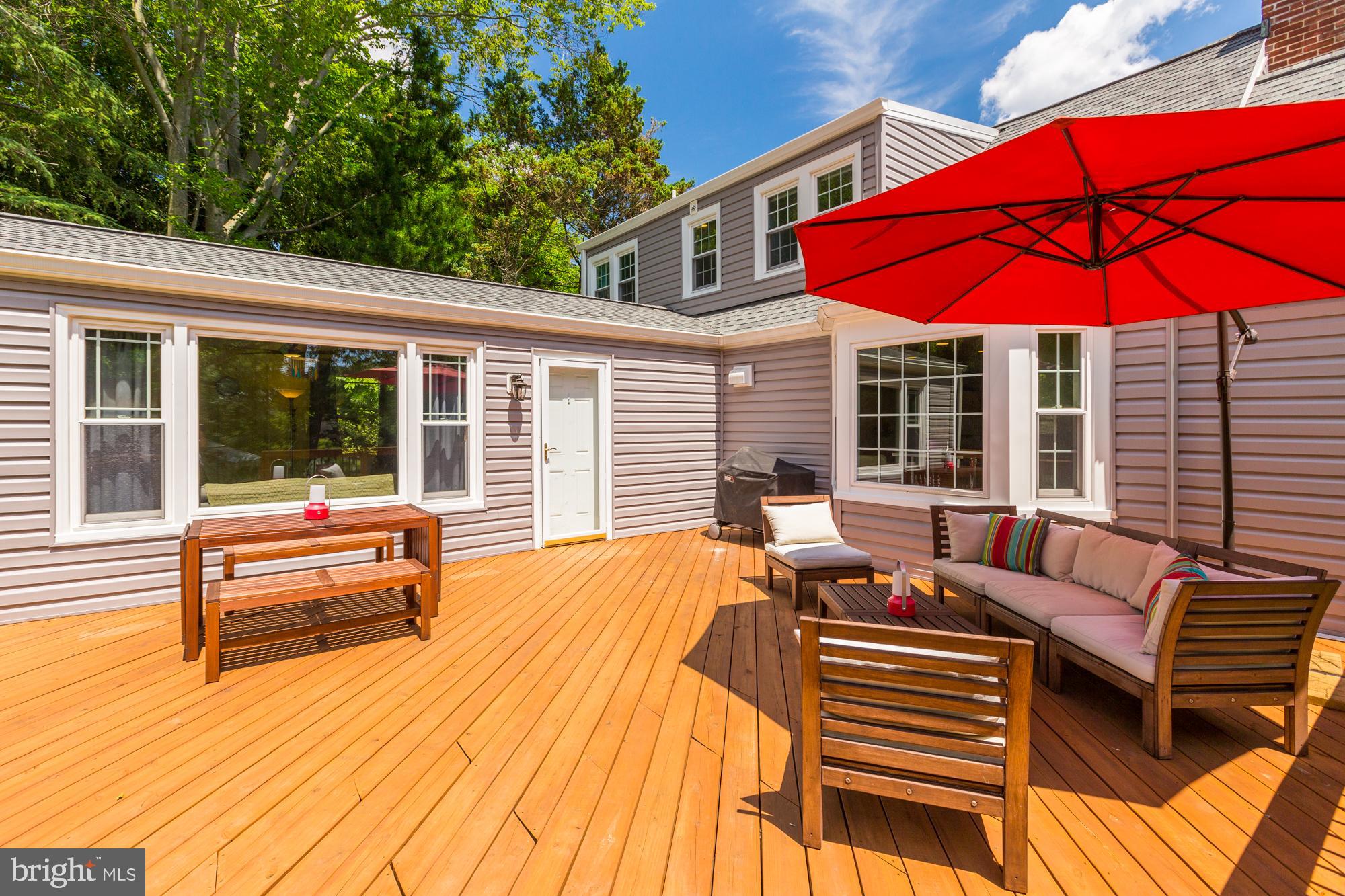 15400 Layhill Road Silver Spring, MD 20906 - Photo 21 of 42 Deck