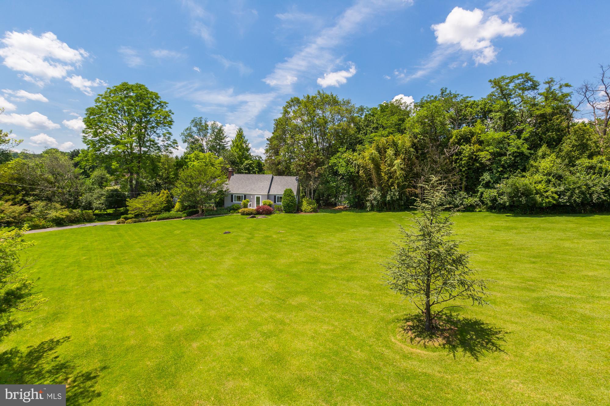15400 Layhill Road Silver Spring, MD 20906 - Photo 35 of 42 Huge set back