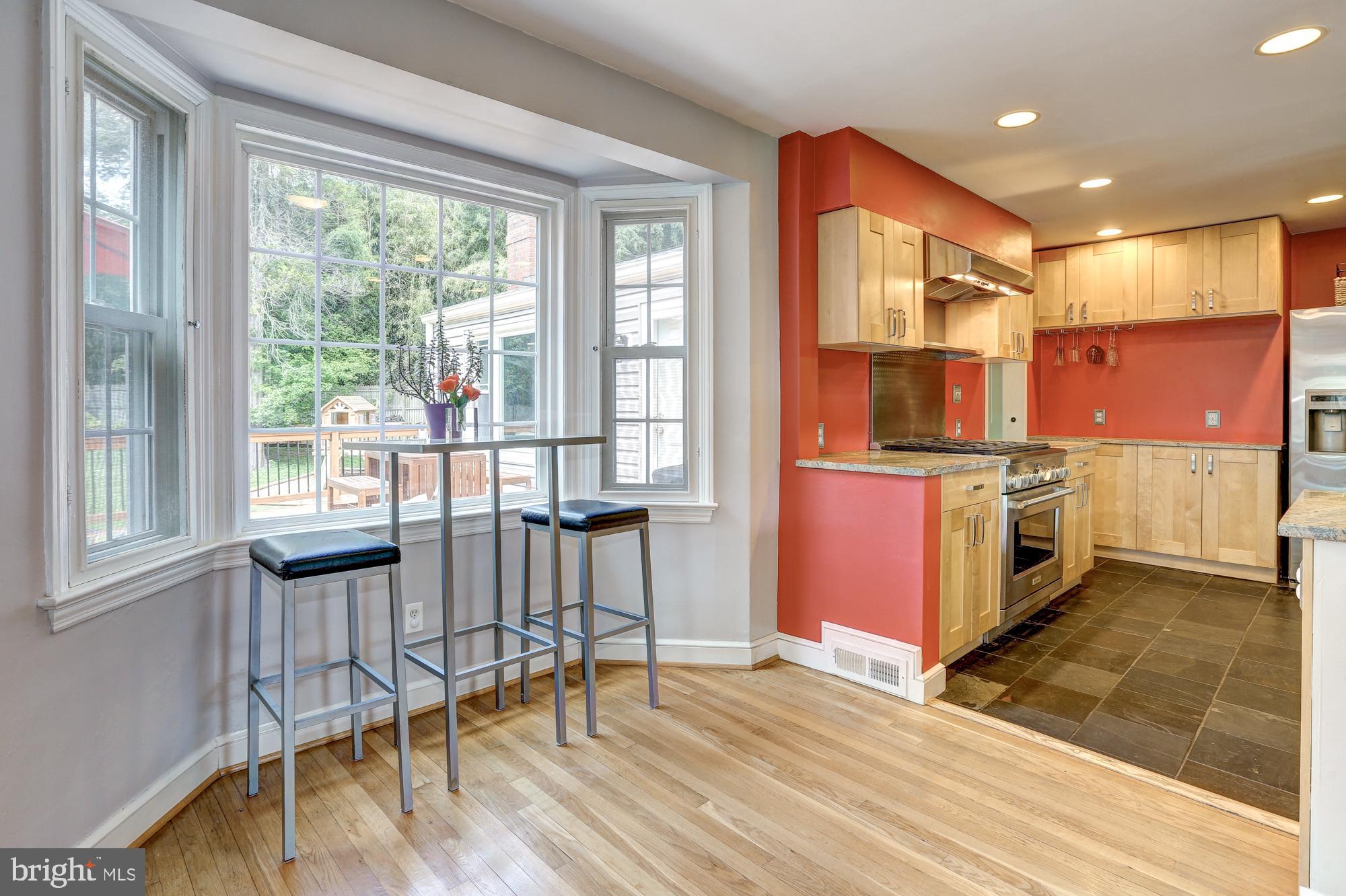 15400 Layhill Road Silver Spring, MD 20906 - Photo 6 of 42 Table space bay window overlooking the huge deck