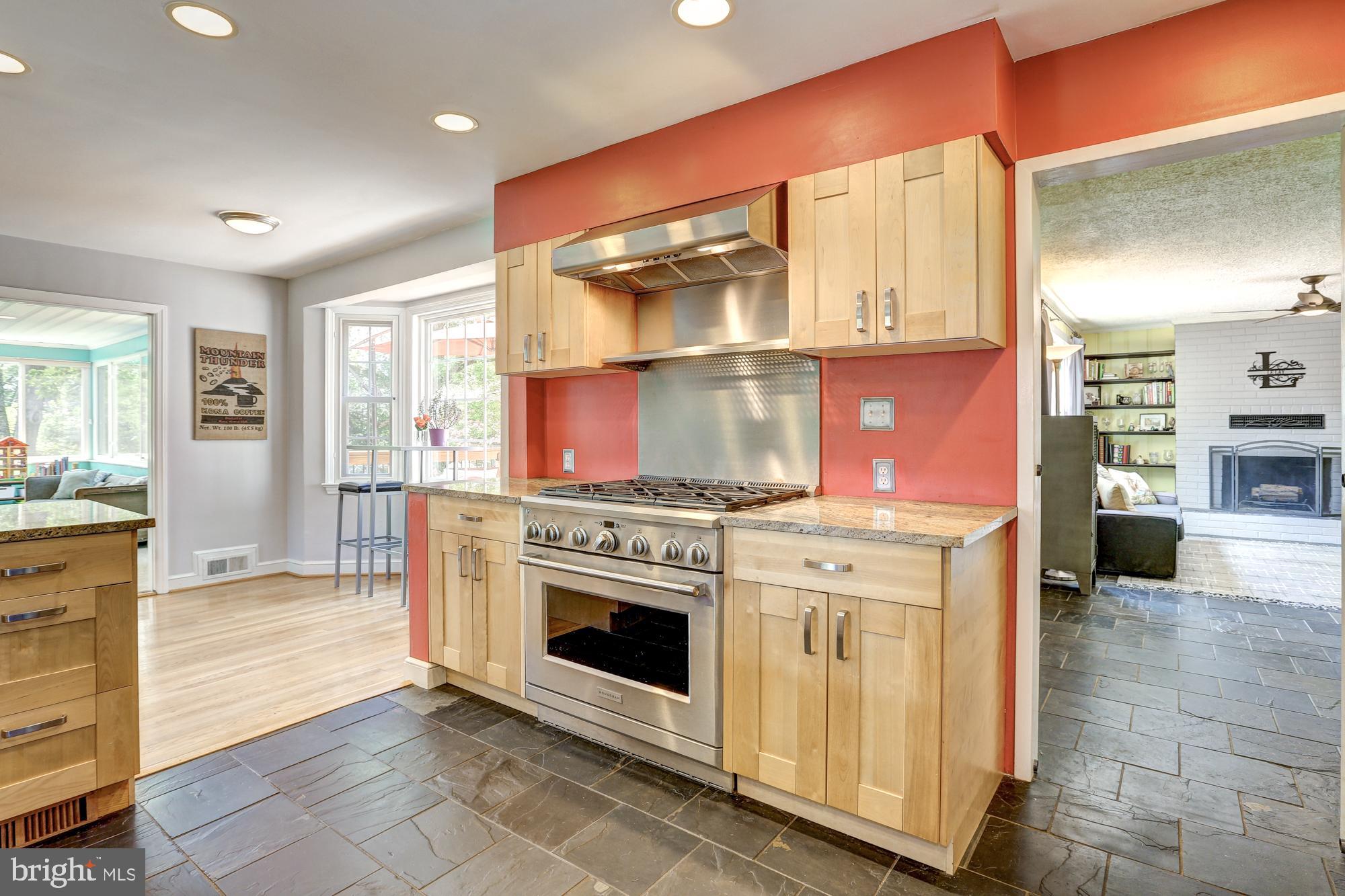 15400 Layhill Road Silver Spring, MD 20906 - Photo 7 of 42 6 burners!