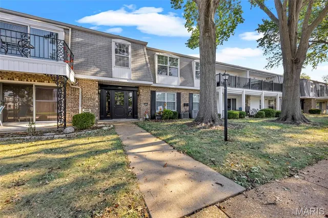$86,000 | 1660 Blue Ridge Drive, Unit G, St. Louis, MO 63125