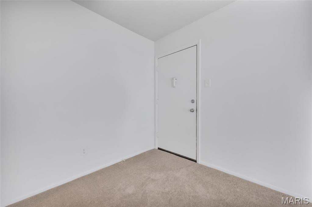 1660 Blue Ridge Drive, Unit G St. Louis, MO 63125 - Photo 4 of 24