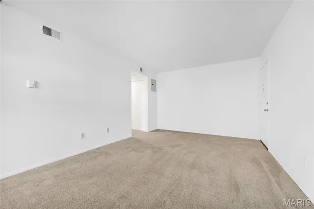 $86,000 | 1660 Blue Ridge Drive, Unit G, St. Louis, MO 63125