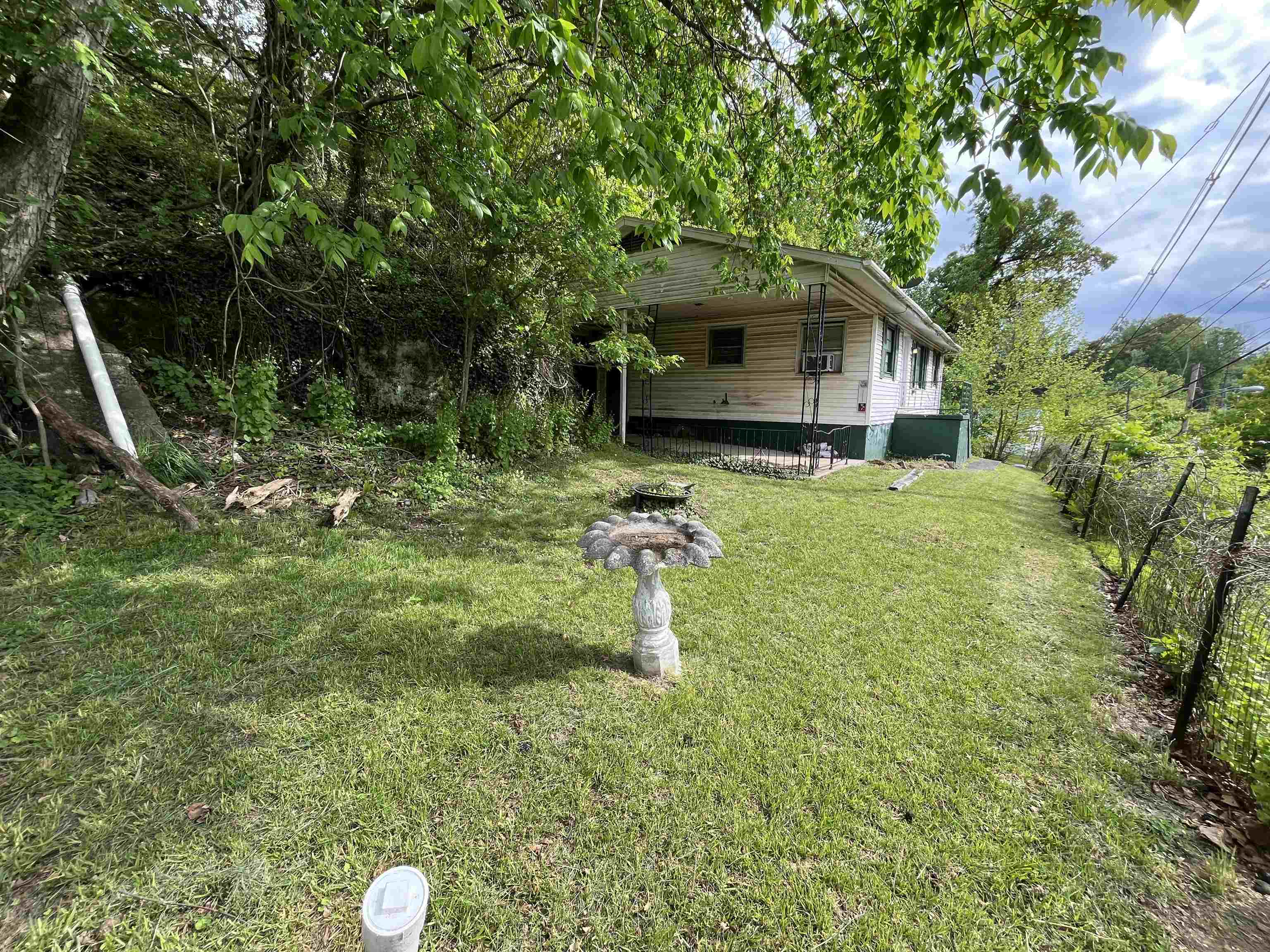 1720 Oakview Road Ashland, KY 41101 - Photo 2 of 21 Gallery Image 2
