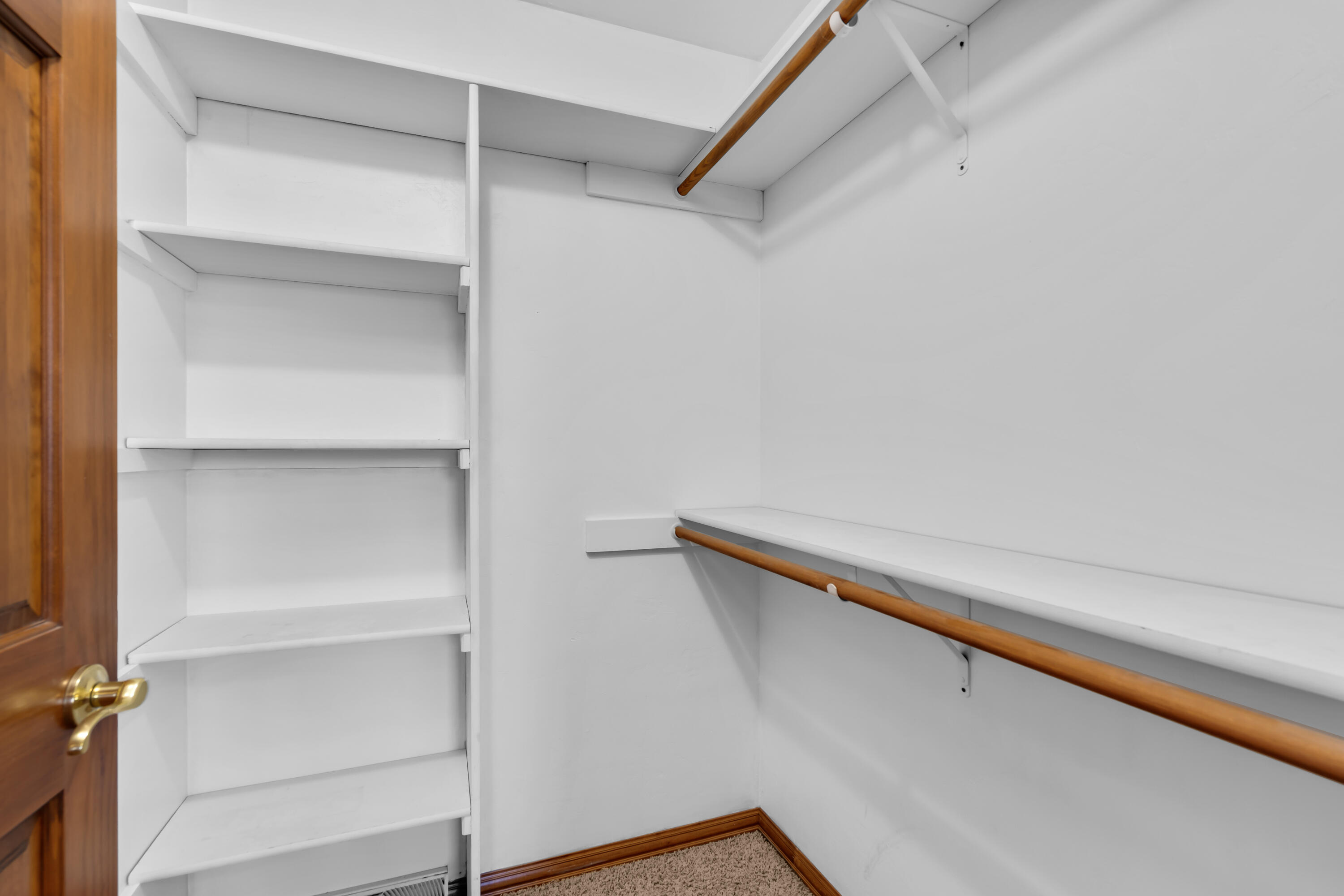 3445 Edinburgh Road Green Bay, WI 54311 - Photo 27 of 34 Bedroom 3 Closet