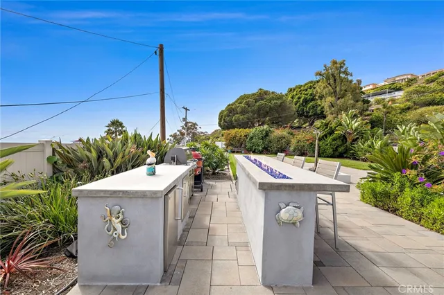 a view of a outdoor space