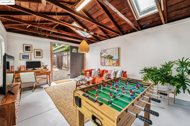 $848,000 | 734 Ensenada Avenue, Berkeley, CA 94707