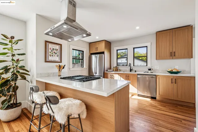 $848,000 | 734 Ensenada Avenue, Berkeley, CA 94707