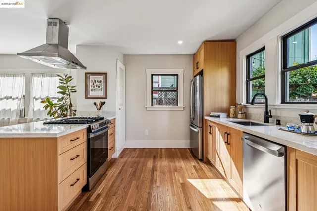 $848,000 | 734 Ensenada Avenue, Berkeley, CA 94707