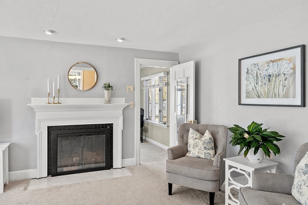 6 Philips Road Stoneham, MA 02180 - Photo 4 of 31