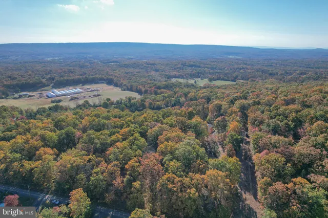 $360,000 | 757 Peewee Lane, Hedgesville, WV 25427