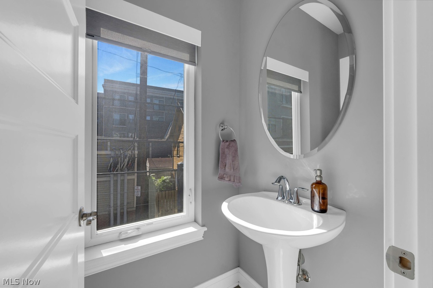 1949 Randall Road Cleveland, OH 44113 - Photo 18 of 35 Gallery Image 18