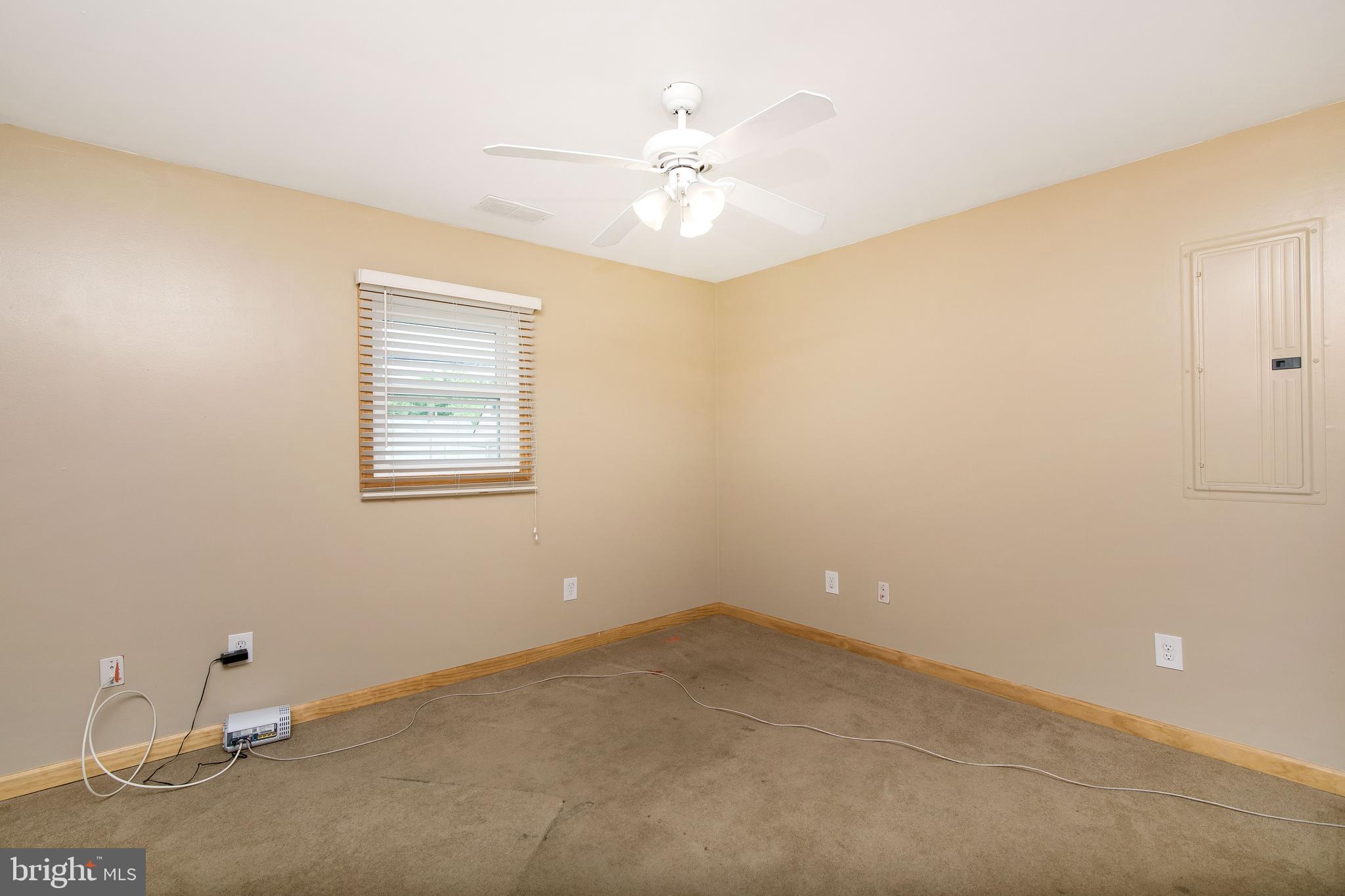 27 Winding Road Levittown, PA 19057 - Photo 11 of 36 Gallery Image 11
