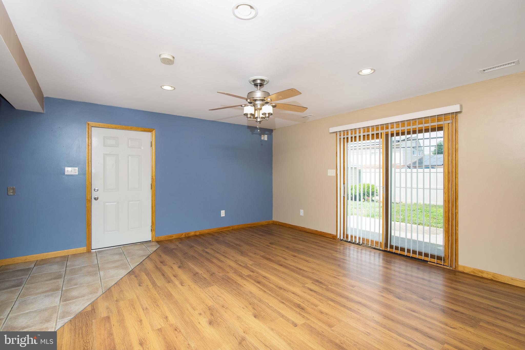 27 Winding Road Levittown, PA 19057 - Photo 12 of 36 Gallery Image 12