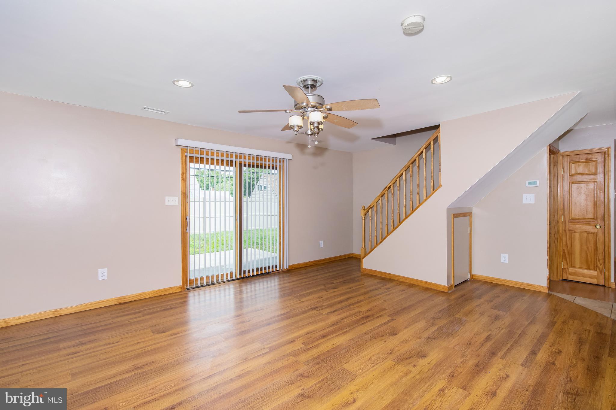 27 Winding Road Levittown, PA 19057 - Photo 15 of 36 Gallery Image 15
