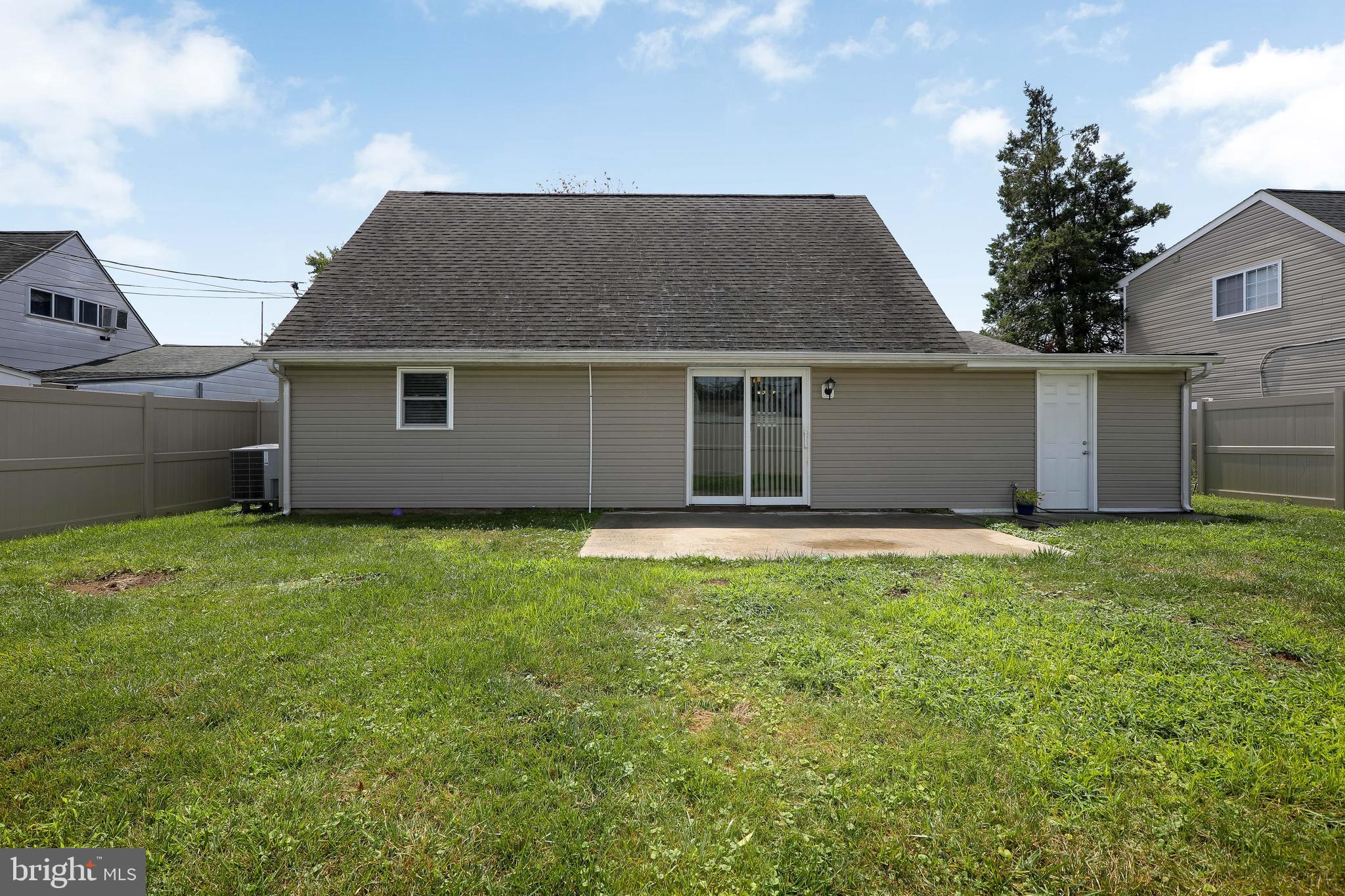 27 Winding Road Levittown, PA 19057 - Photo 32 of 36 Gallery Image 32