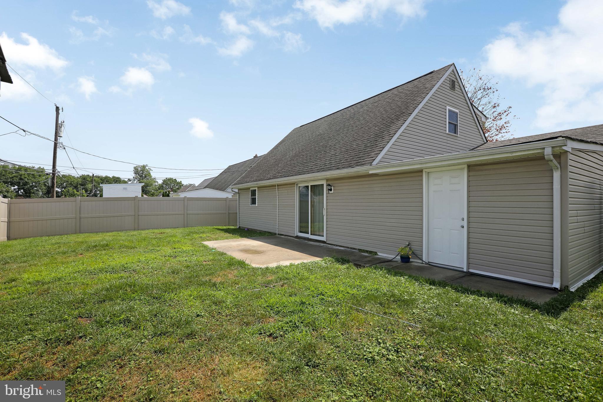 27 Winding Road Levittown, PA 19057 - Photo 34 of 36 Gallery Image 34