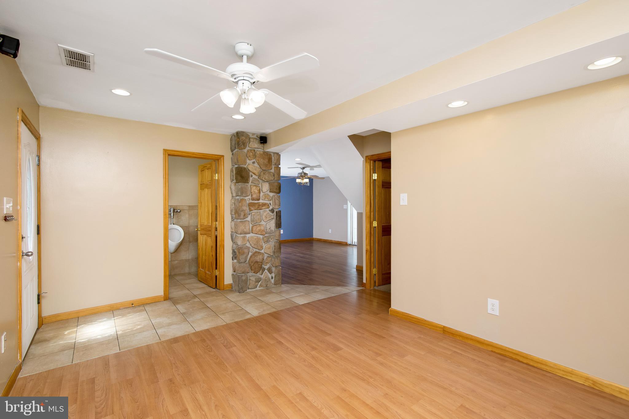 27 Winding Road Levittown, PA 19057 - Photo 6 of 36 Gallery Image 6