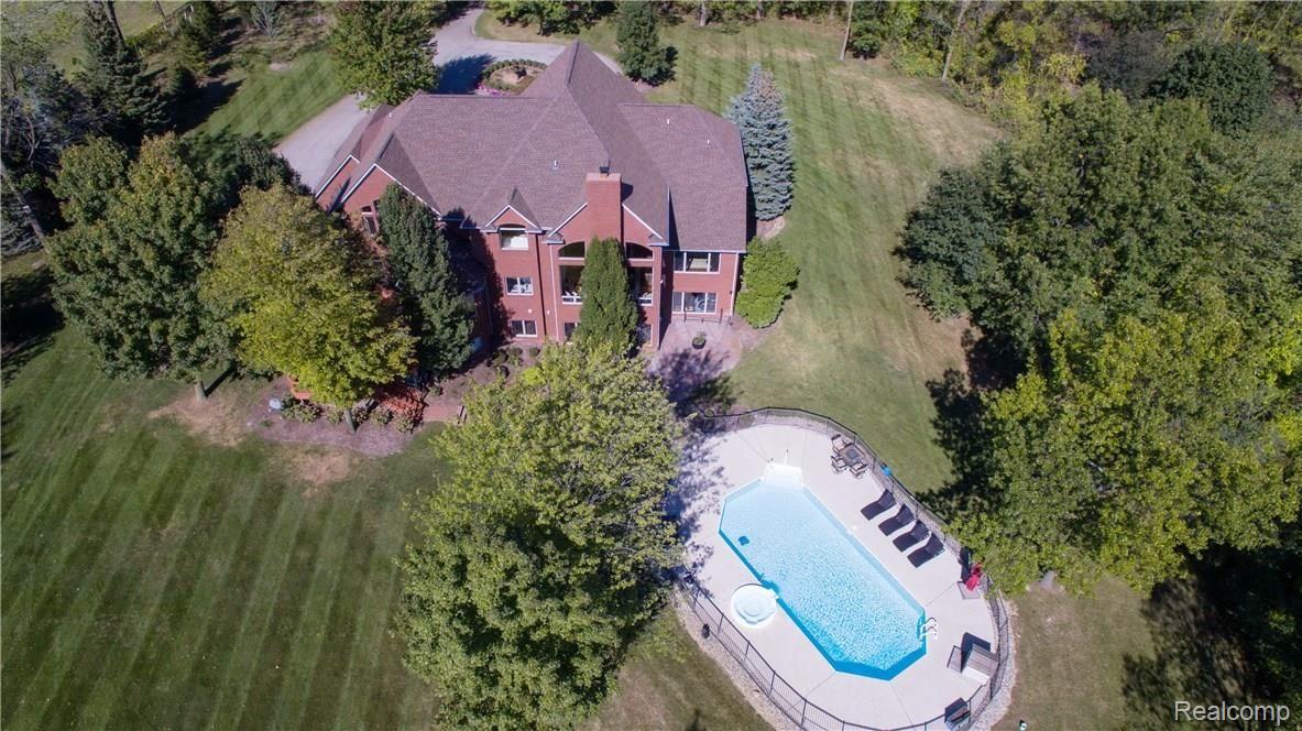 248 East Gunn Road Rochester, MI 48306 - Photo 43 of 44 aa DJI_0658.jpg