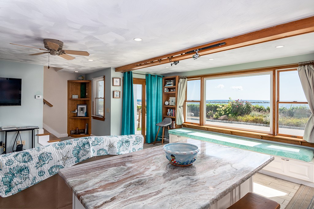 35 Shore Road Narragansett, RI 02882 - Photo 12 of 22