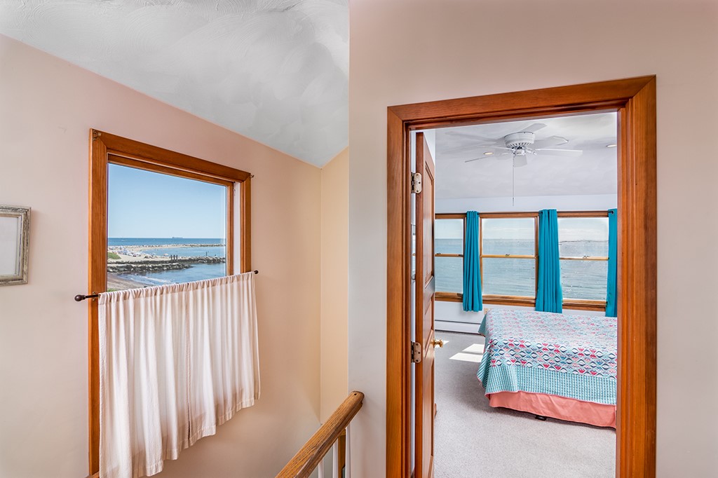 35 Shore Road Narragansett, RI 02882 - Photo 16 of 22