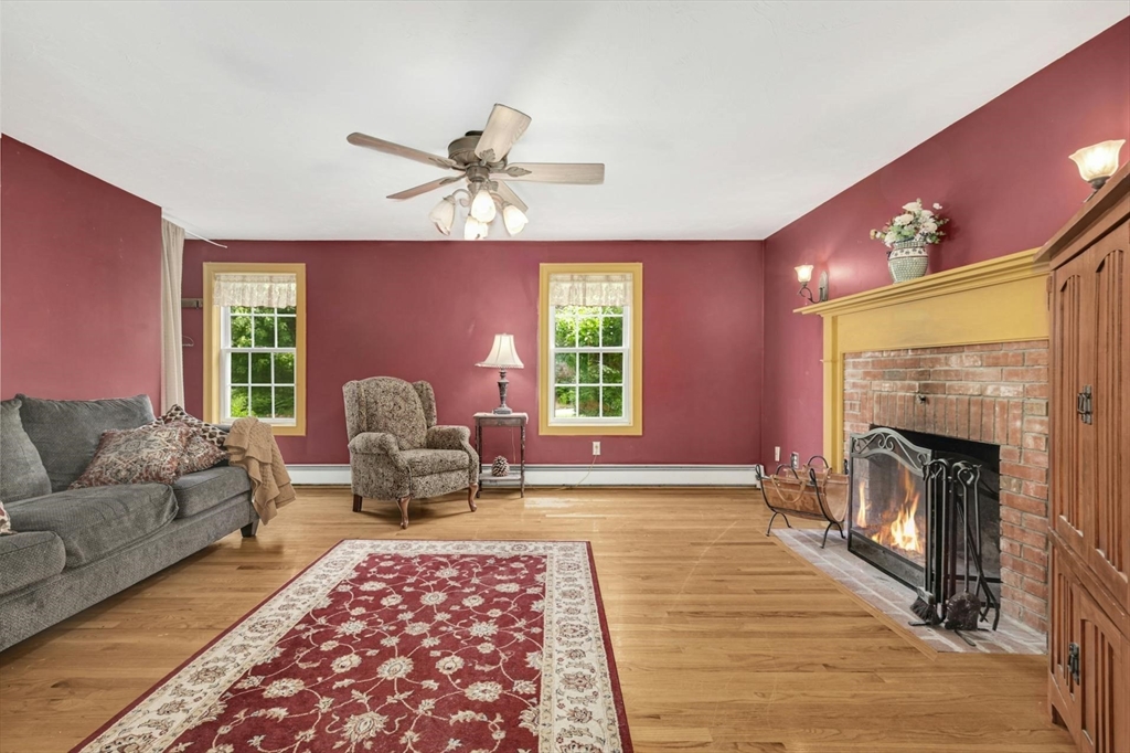 332 Old Coldbrook Road Barre, MA 01005 - Photo 3 of 25