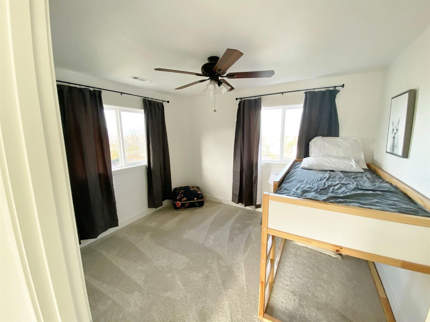 1340 Vawter Road Medford, OR 97501 - Photo 20 of 35 Guest Bedroom Two, with windows facing N