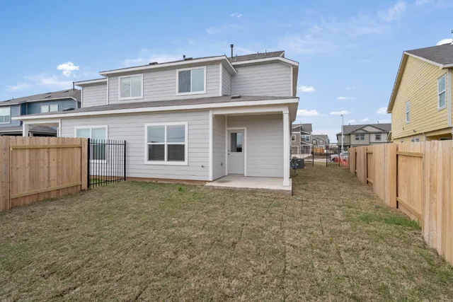 $1,850 | 7229 Spotted Leaf Way, Del Valle, TX 78617