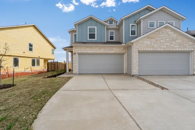 $1,850 | 7229 Spotted Leaf Way, Del Valle, TX 78617