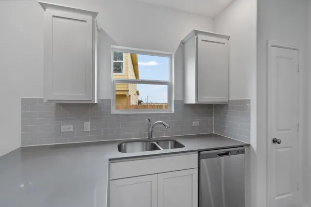 $1,850 | 7229 Spotted Leaf Way, Del Valle, TX 78617