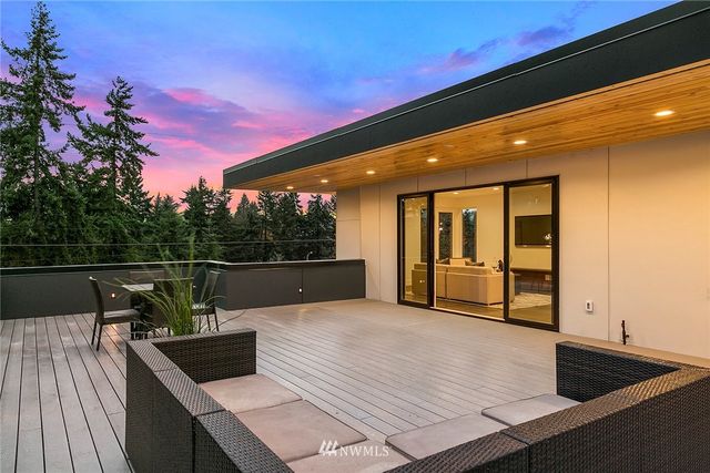 $1,500,000 | 8538 1st Avenue Northeast, Seattle, WA 98115