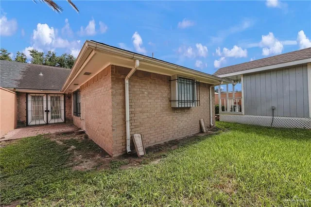 $1,800 | 2401 South Jackson Road, Unit 28, Pharr, TX 78577