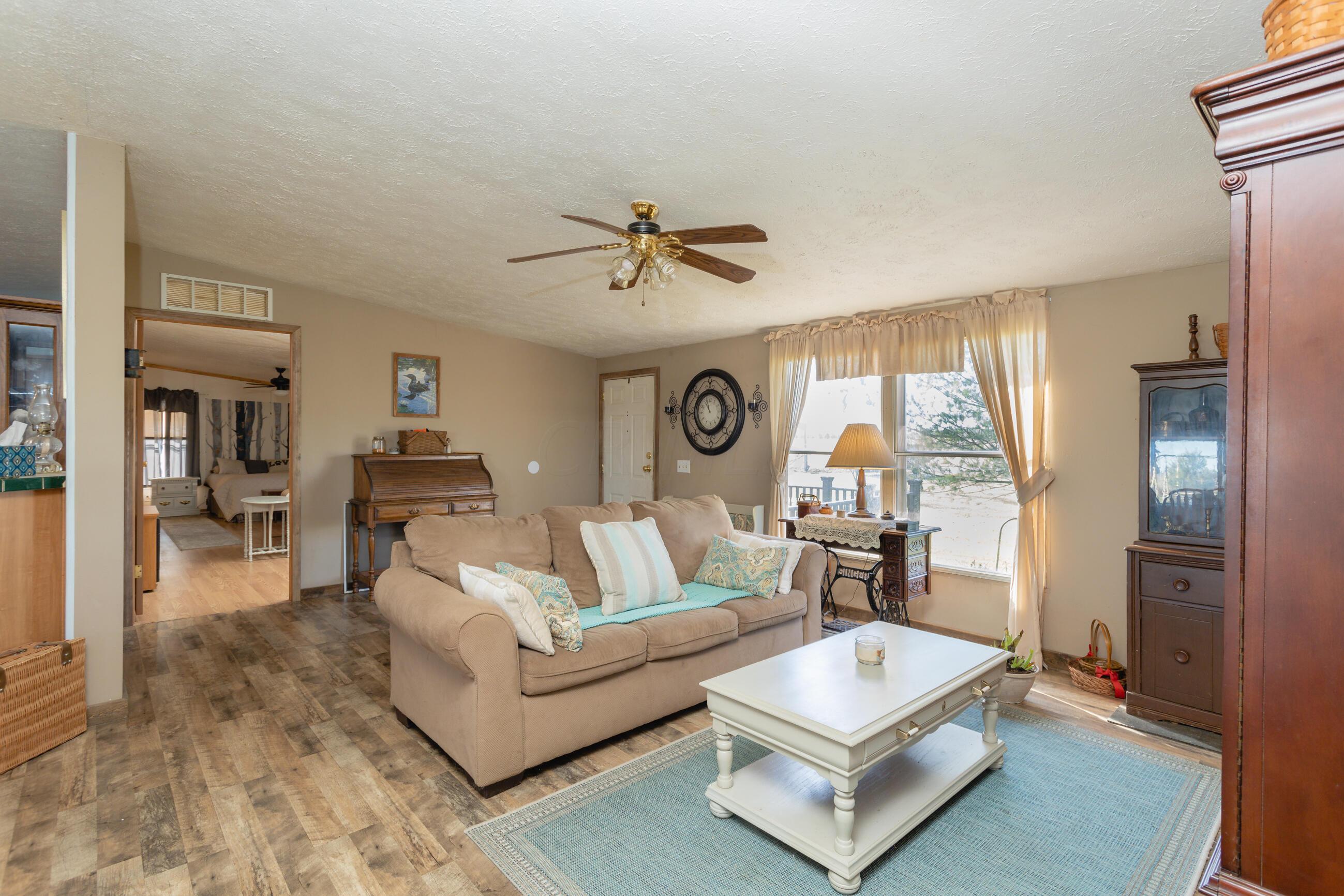 197 Derivan Road New Vienna, OH 45159 - Photo 18 of 26 197_Derivan_Road_8