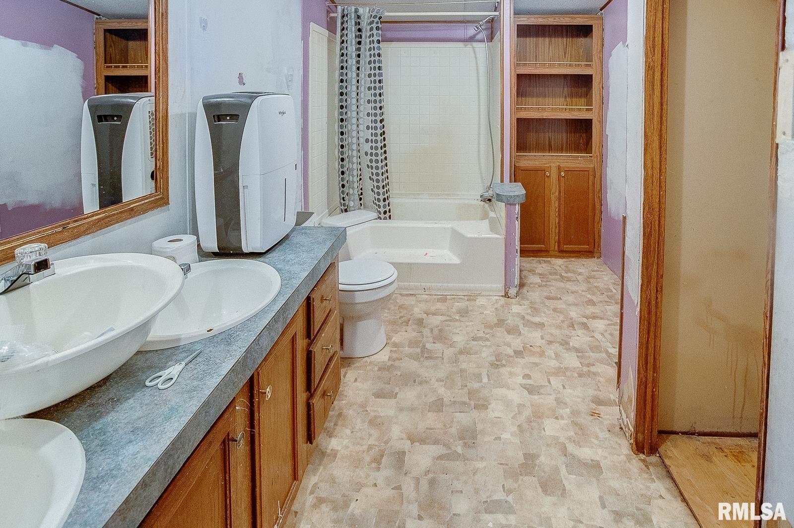 528 Meadowbrook Road Mount Vernon, IL 62864 - Photo 4 of 9