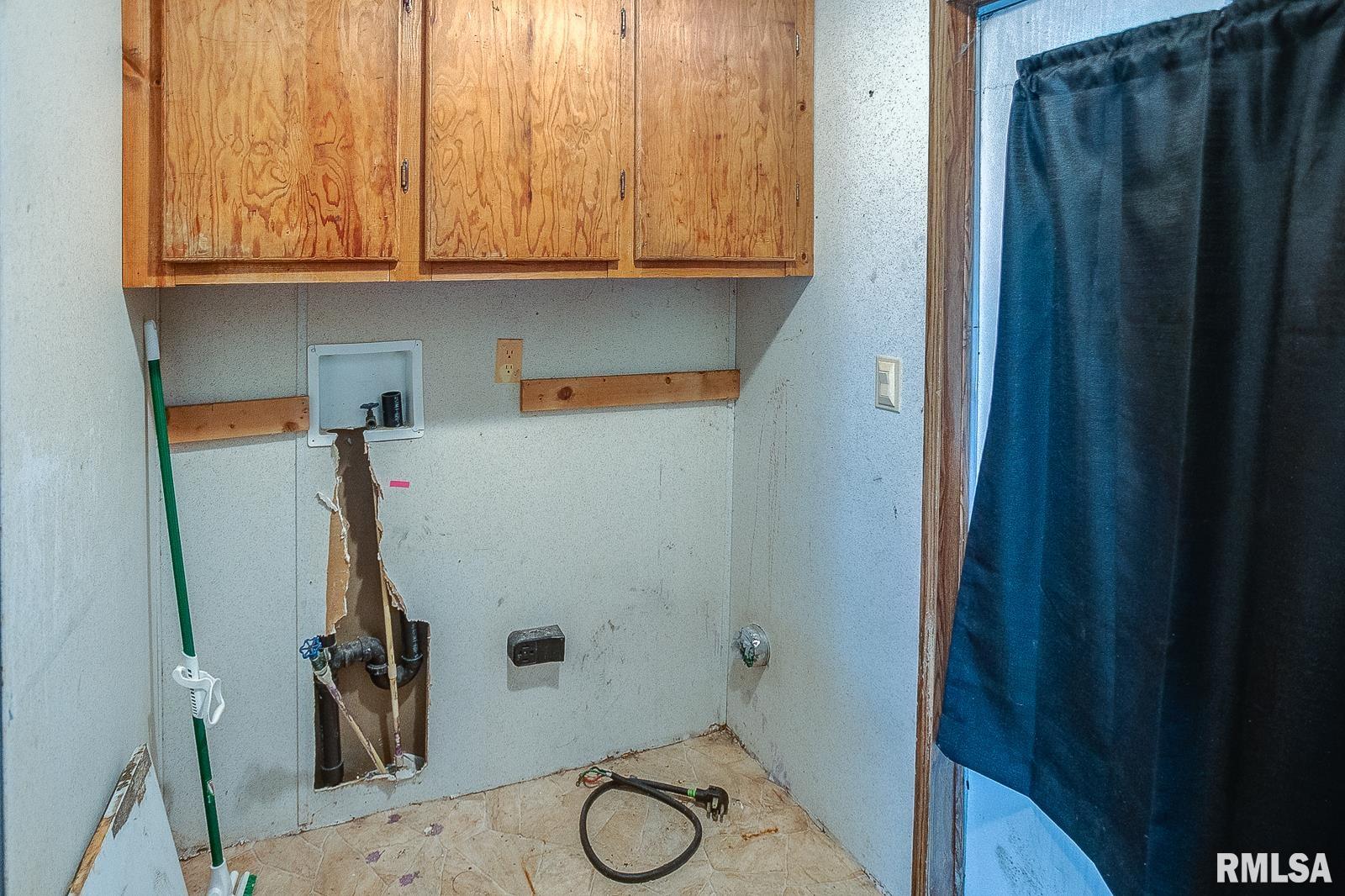 528 Meadowbrook Road Mount Vernon, IL 62864 - Photo 9 of 9