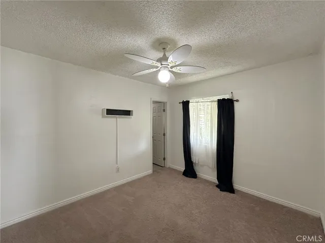 $2,700 | 235 East 43rd Street, San Bernardino, CA 92404