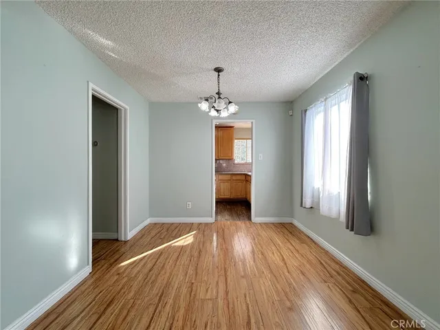 $2,700 | 235 East 43rd Street, San Bernardino, CA 92404