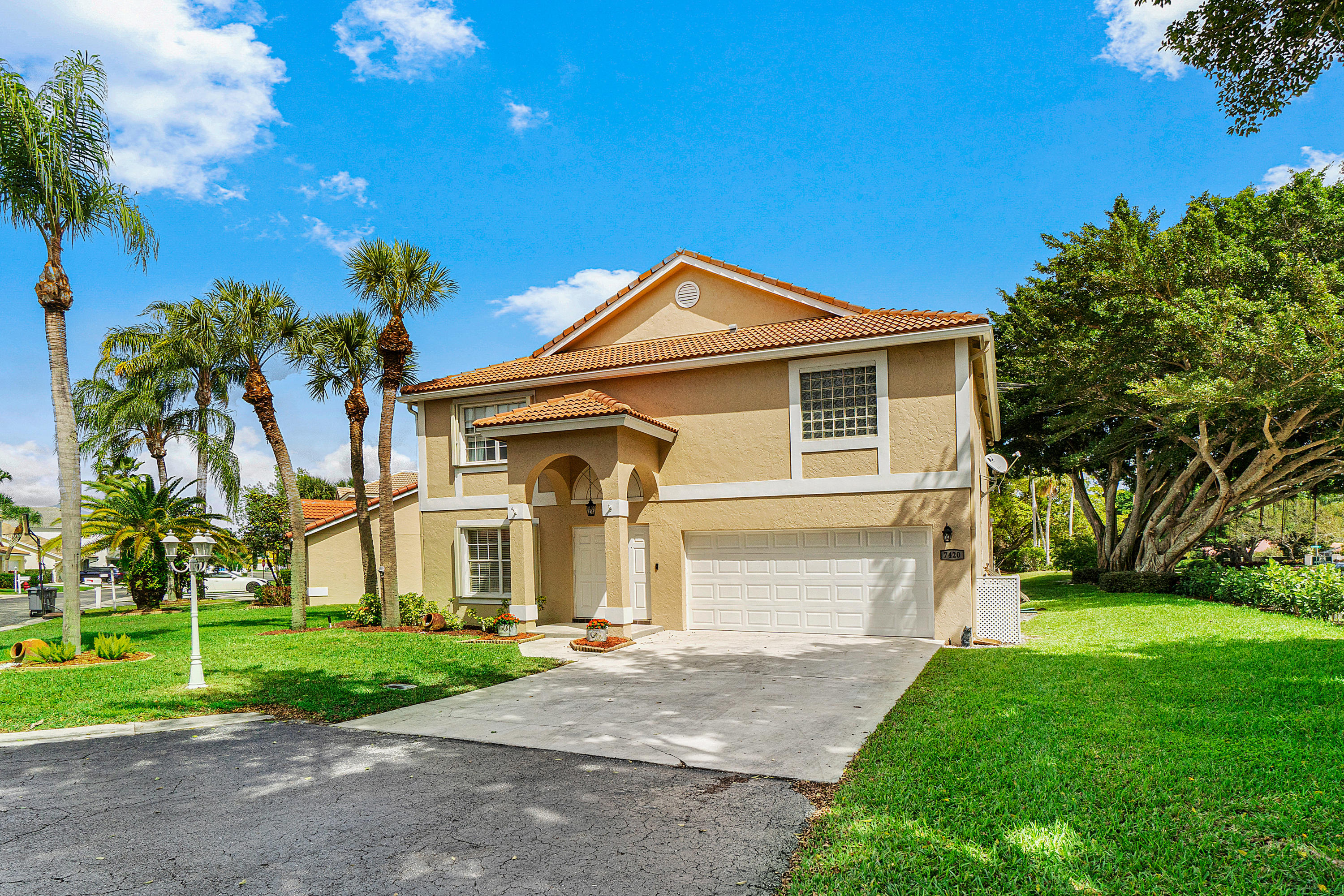 7420 Shell Ridge Terrace Lake Worth, FL 33467 - Photo 1 of 31 001-7420ShellRidgeTerr-LakeWorth-FL-full