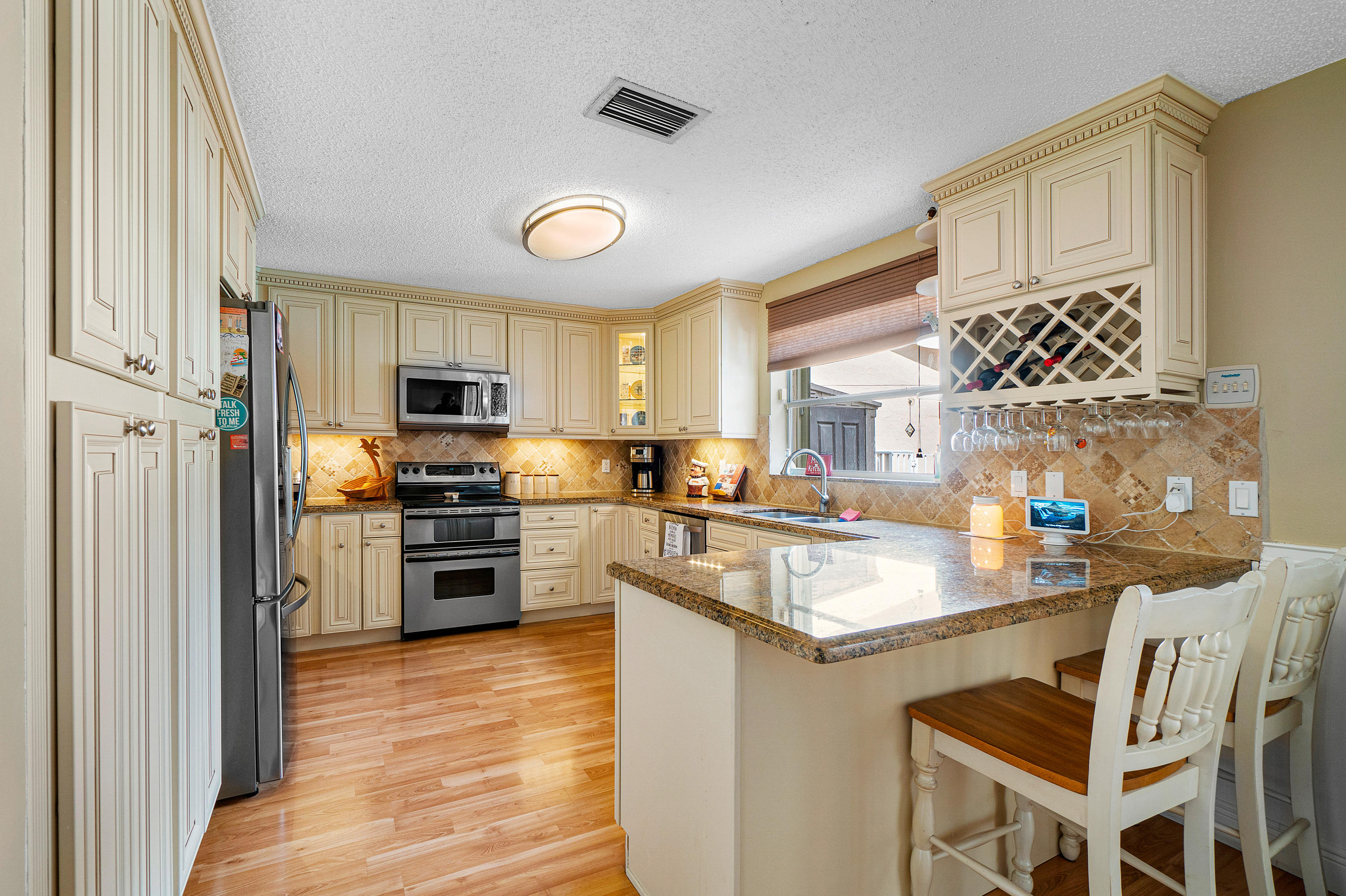 7420 Shell Ridge Terrace Lake Worth, FL 33467 - Photo 13 of 31 013-7420ShellRidgeTerr-LakeWorth-FL-full